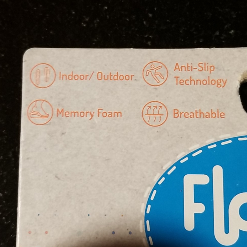 Floopi Slippers - Picture 2 of 8